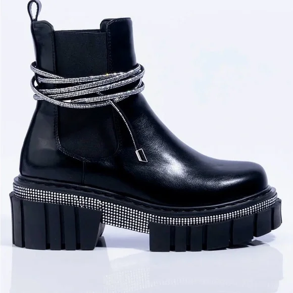 Azalea Wang Black Platform Ankle Boots with Silver Accents - Worn Once - Picture 4 of 12